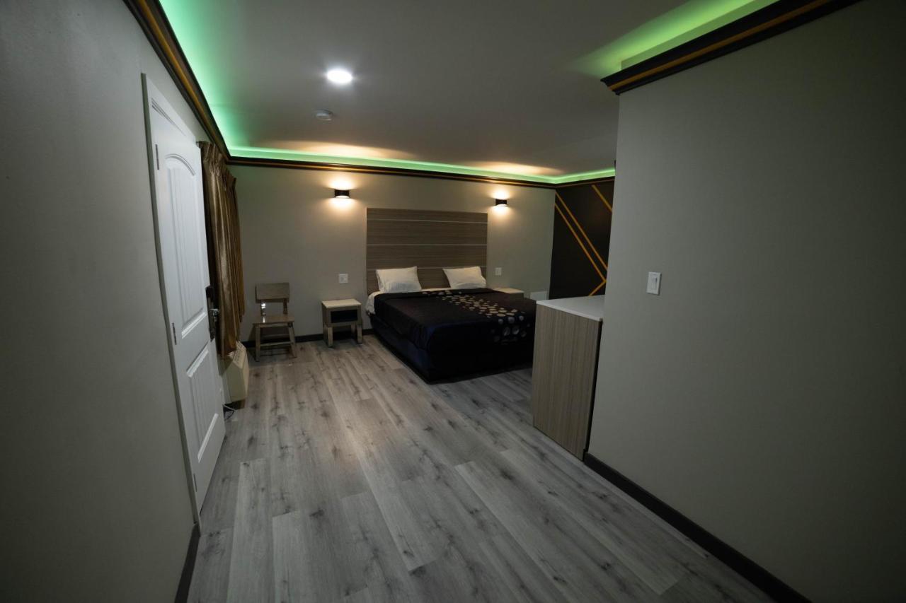 Artesia Motor Inn Белфлауър Екстериор снимка