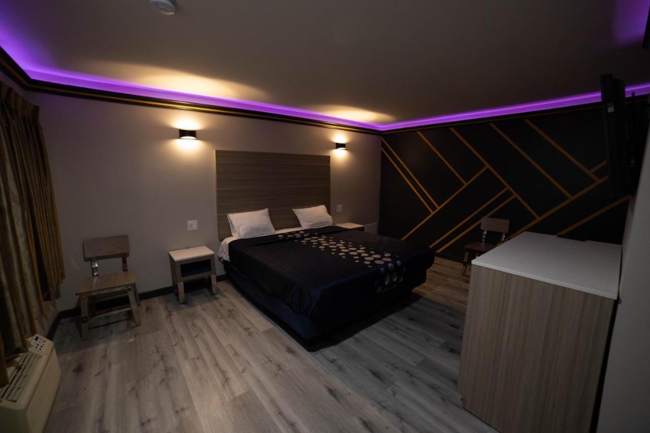 Artesia Motor Inn Белфлауър Екстериор снимка