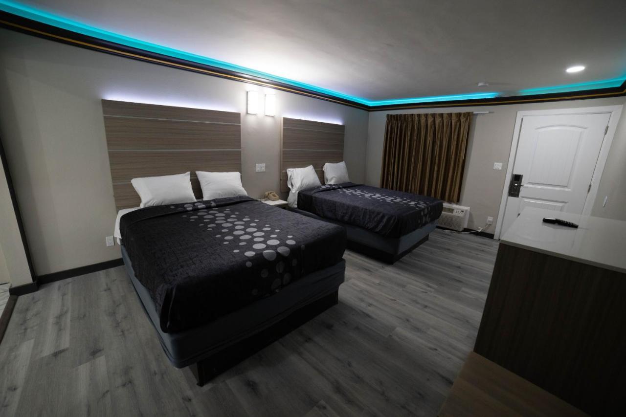Artesia Motor Inn Белфлауър Екстериор снимка