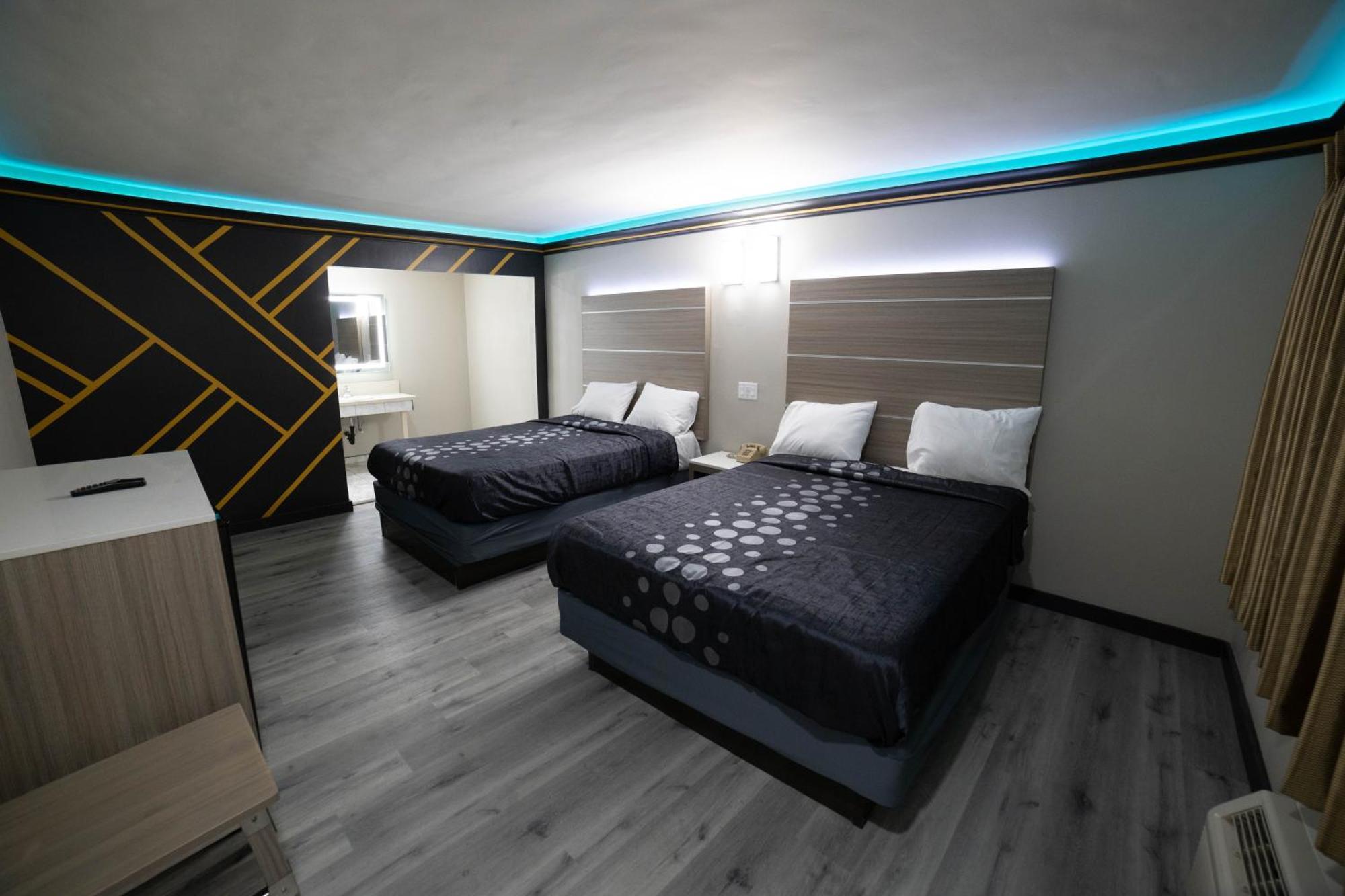Artesia Motor Inn Белфлауър Екстериор снимка